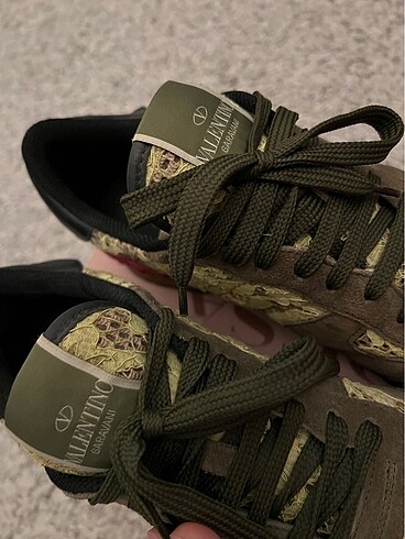 40 Beden Orjinal Valentino Spor Ayakkabı Haki