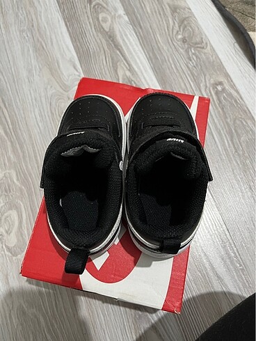 22 Beden siyah Renk Nike bebek ayakkabı