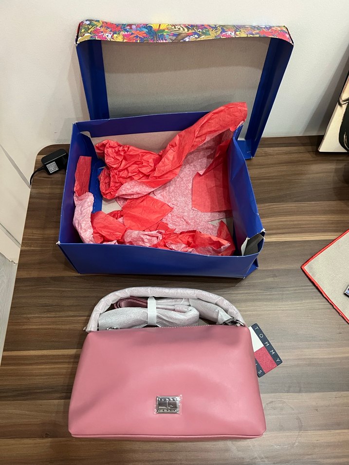 Tommy Hilfiger Gül Kurusu Kadın çapraz çanta - Görsel 5