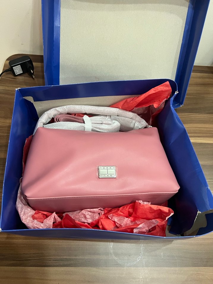 Tommy Hilfiger Gül Kurusu Kadın çapraz çanta - Görsel 4