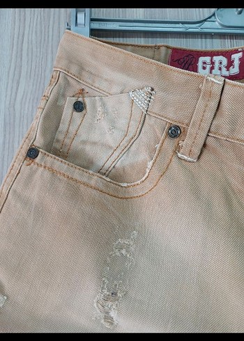 Bej Düğmeli Rahat Kesim Denim Şort - Görsel 4