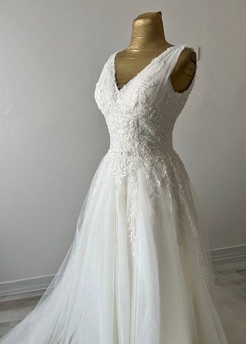 V Yaka Kolsuz A Kesim Beyaz Gelinlik - Görsel 4