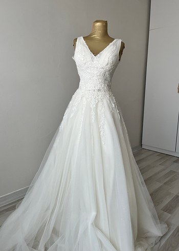 V Yaka Kolsuz A Kesim Beyaz Gelinlik - Görsel 2