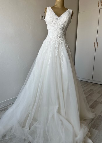 V Yaka Kolsuz A Kesim Beyaz Gelinlik - Görsel 10