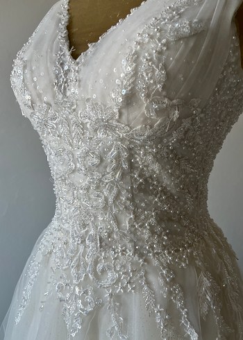 V Yaka Kolsuz A Kesim Beyaz Gelinlik - Görsel 6