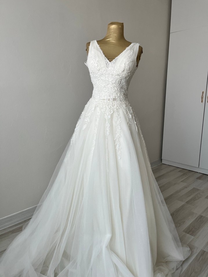 V Yaka Kolsuz A Kesim Beyaz Gelinlik - Görsel 2