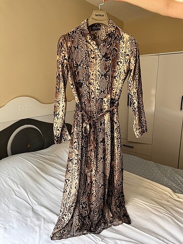 stradivarius maxi boy elbise