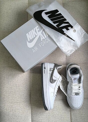 Nike Nike AF1 Valentines.