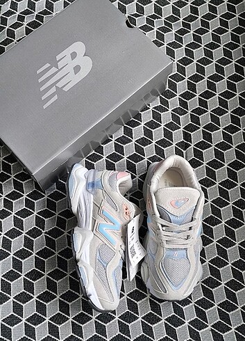 New Balance New Balance 9060 Krem Mavi Beyaz