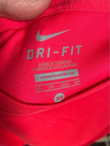 xs Beden Nike tişört