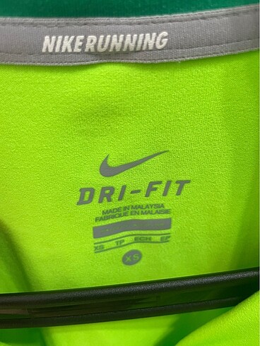 xs Beden yeşil Renk Nike Dri-fit element Yarım Fermuarlı Sweatshirt