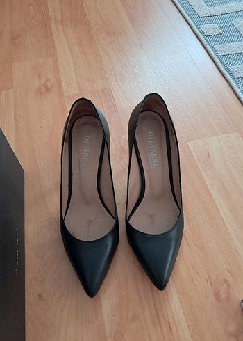 Nine West Nine West Siyah Deri Stiletto Kadın Ayakkabı