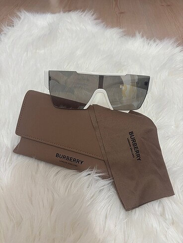 burberry güneş gözlüğü