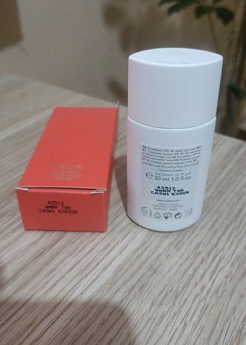 The One IN ACTION Fondöten 40 SPF - Görsel 2