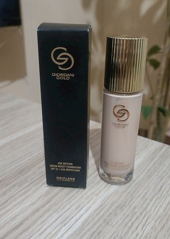 Giordani Gold Age Defying Güçlendirici Serum Fondöten - Görsel 2