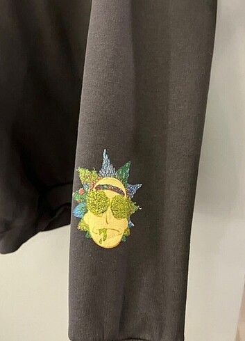 s Beden Rick and Morty sweatshirt 