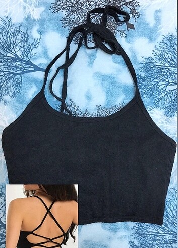Siyah sırt dekolteli crop şık