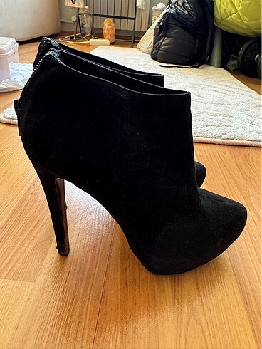 Zara platform topukli bot