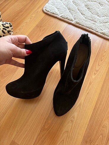 Stradivarius Zara platform topukli bot