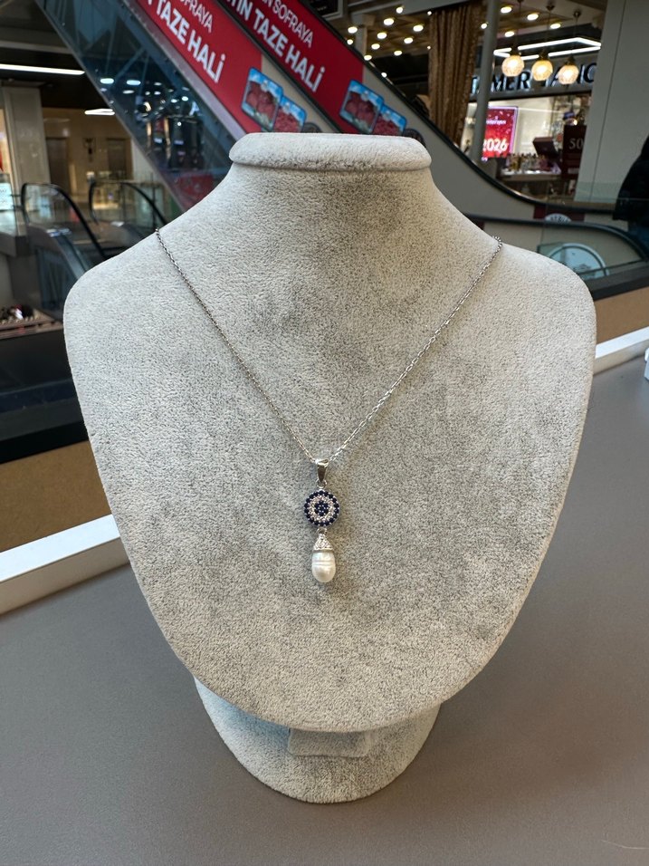 925 ayar nazar boncuklu ve inci sarkıtlı gümüş kolye - Görsel 3