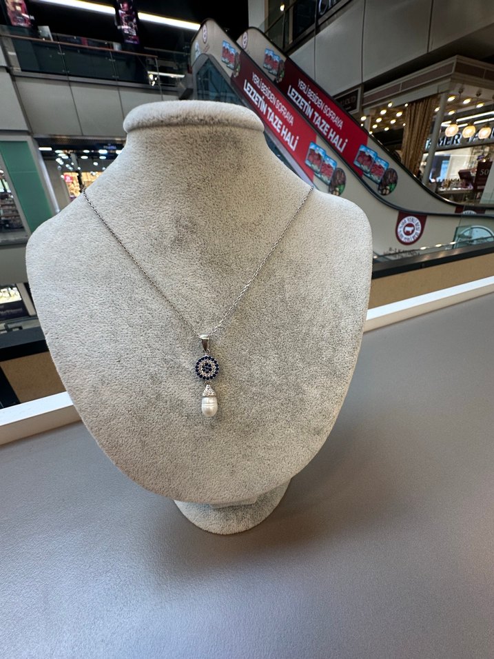 925 ayar nazar boncuklu ve inci sarkıtlı gümüş kolye - Görsel 4