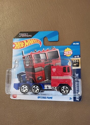 hot wheels optimus prime 