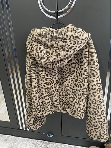 Bershka Suni Kürk kapüşonlu mont