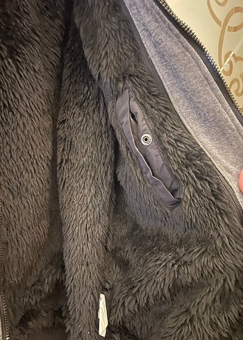 Amerikadan Alınma Siyah Gri Kapüşonlu Spor KOLEJ Mont - Görsel 7