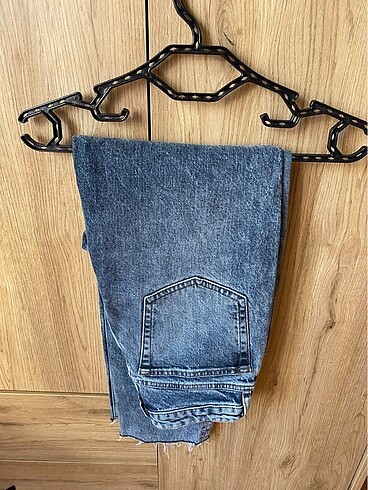 Koyu Jean