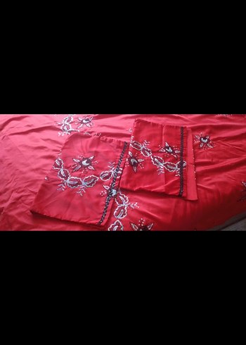 Nakışlı Parlak Kırmızı Yatak Örtüsü - Görsel 7