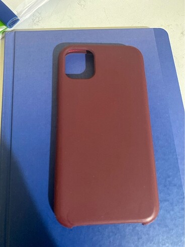 Bordo iPhone 11 lansman kılıf