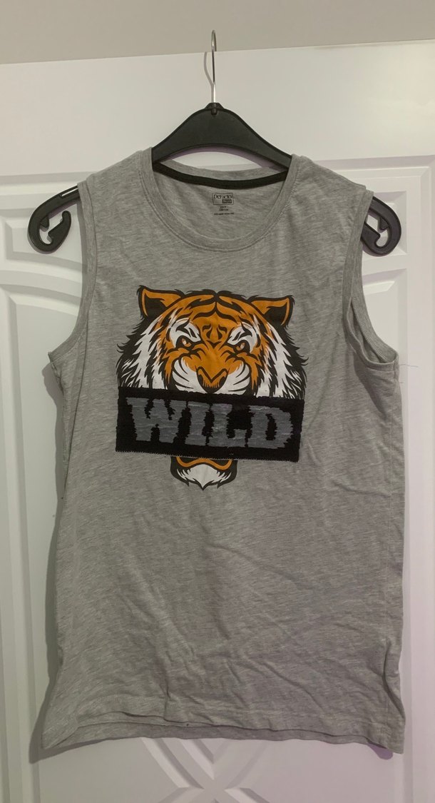 Gri Erkek Çocuk Kolsuz Baskılı Tişört renkli pullu - Görsel 2