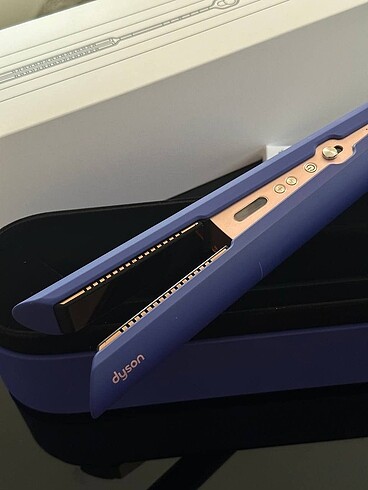 Dyson airwrap