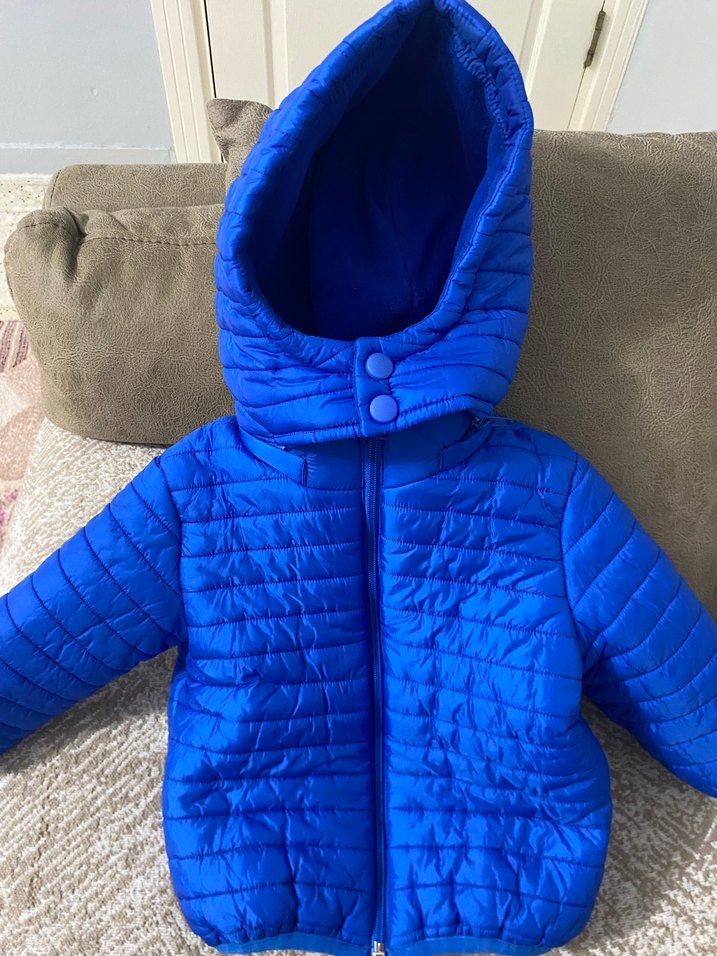 Parlak Mavi Kapüşonlu Erkek Çocuk Mont - Görsel 4