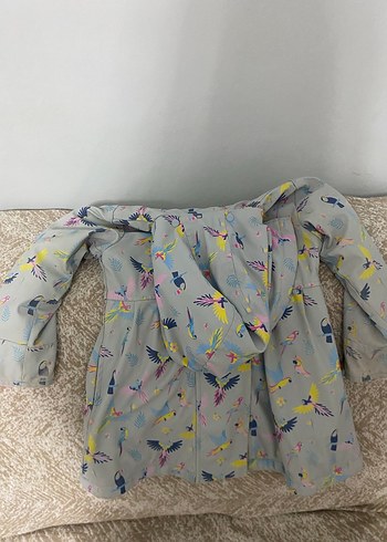 Kız Çocuk Kapüşonlu Desenli Yağmurluk - Görsel 4