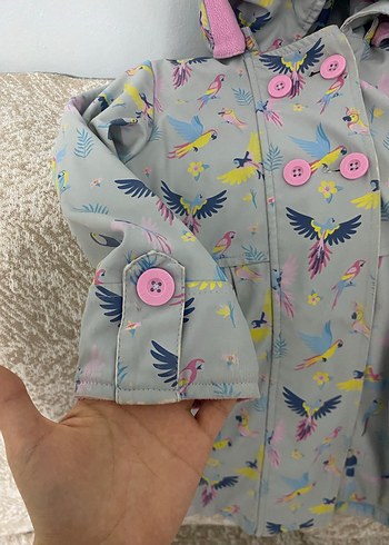 Kız Çocuk Kapüşonlu Desenli Yağmurluk - Görsel 6