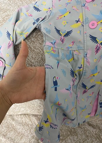 Kız Çocuk Kapüşonlu Desenli Yağmurluk - Görsel 8