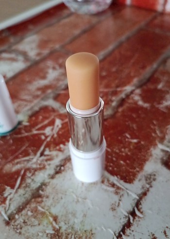 Beden L'Oréal Güneş Koruyucu Stick SPF 50+