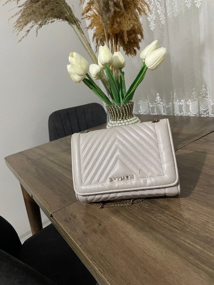 Zincir Detaylı Beyaz Bohem Kadın Çanta - Görsel 2