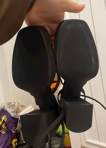 Siyah Yılan Desenli Platform Topuklu Sandalet - Görsel 3