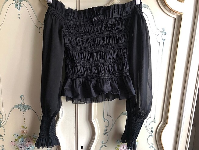 xs Beden Omuzları açık, önü büzgülü All Saints marka bluz