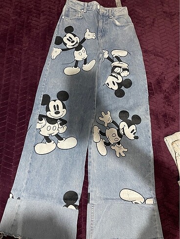 Bershka disnep jean