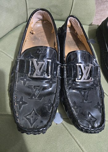 Siyah Parlak Deri Tokalı Erkek Çocuk Loafer