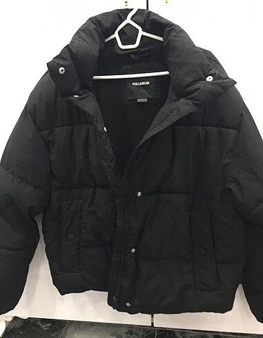 Pull and Bear Pull and Bear Siyah Şişme Mont