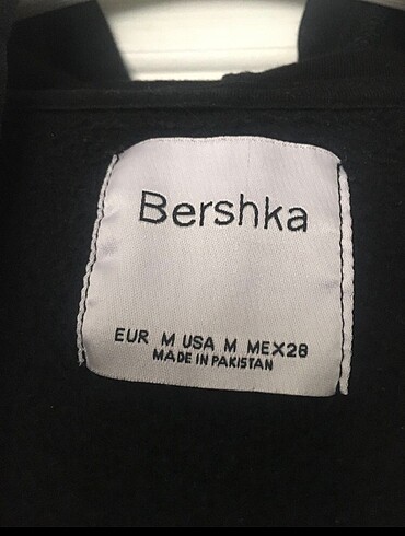 m Beden Bershka Siyah Kapüşonlu Oversize Hırka