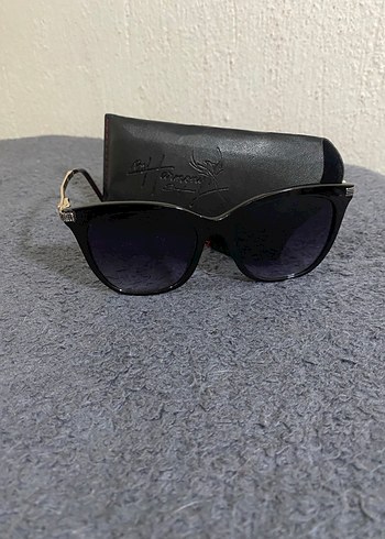Siyah Kemer Detaylı Klasik Kadın Güneş Gözlüğü - Görsel 2
