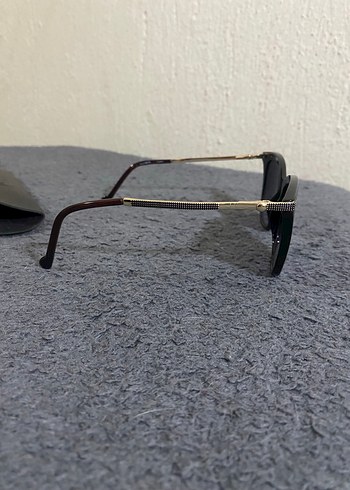 Siyah Kemer Detaylı Klasik Kadın Güneş Gözlüğü - Görsel 5