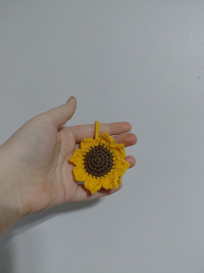 Sarı Püsküllü Ayçiçeği Anahtarlık - Görsel 3