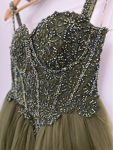 Yeşil abiye elbise - Görsel 6