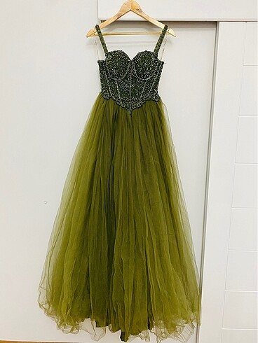 Yeşil abiye elbise - Görsel 8